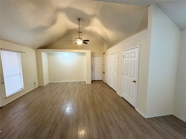 716 Elm Falls Place, Mesquite, TX 75181