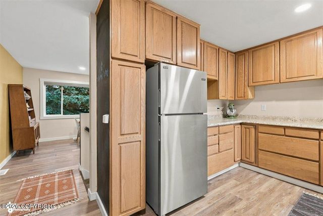 258 Hoyt Street, Anchorage, AK 99508