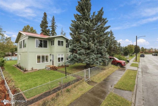 258 Hoyt Street, Anchorage, AK 99508