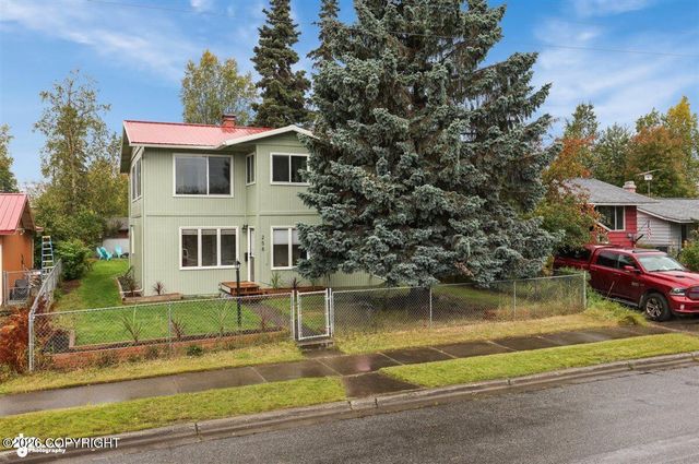 258 Hoyt Street, Anchorage, AK 99508