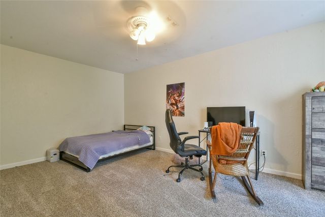 8800 Stoneleigh Court, Oklahoma City, OK 73132