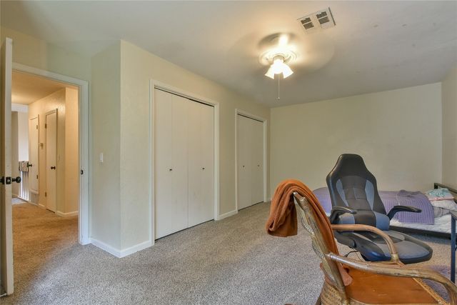8800 Stoneleigh Court, Oklahoma City, OK 73132