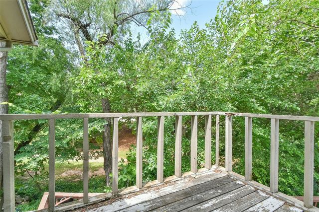 8800 Stoneleigh Court, Oklahoma City, OK 73132