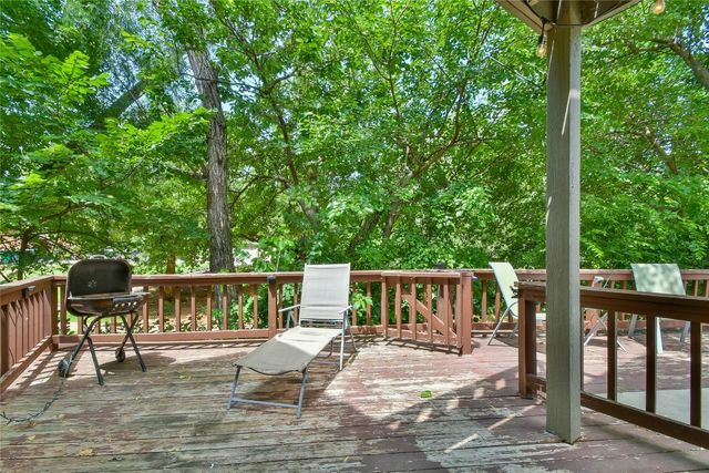 8800 Stoneleigh Court, Oklahoma City, OK 73132