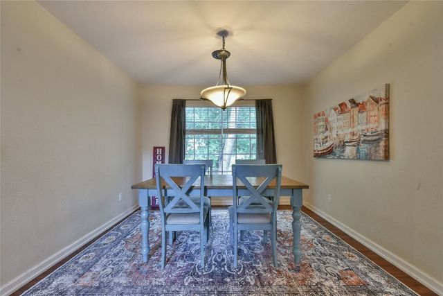 8800 Stoneleigh Court, Oklahoma City, OK 73132