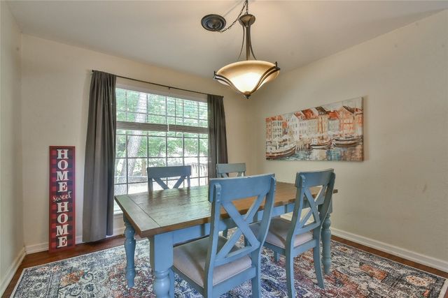 8800 Stoneleigh Court, Oklahoma City, OK 73132