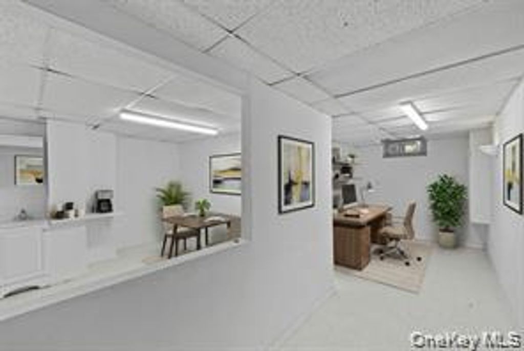 15611 Aguilar Avenue 1011, Flushing, NY 11367 — exterior