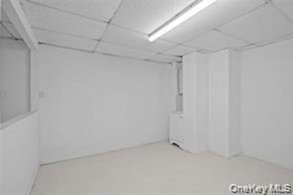 15611 Aguilar Avenue 1011, Flushing, NY 11367 — photo 3