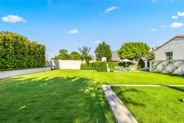 109 Pineland Place, Fort Worth, TX 76114