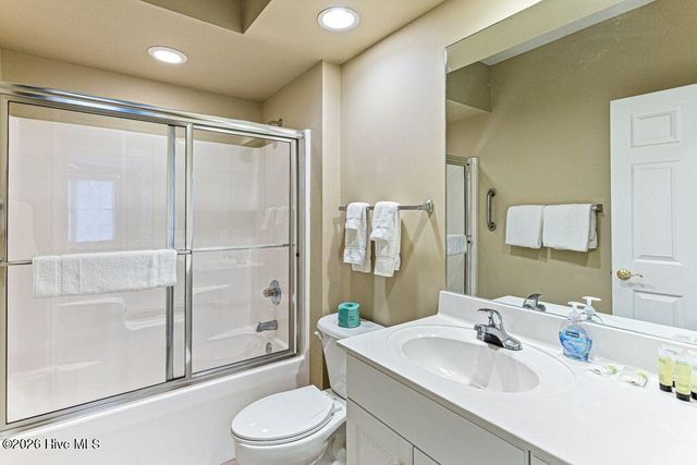 1815 Woodbrooke Drive, Southern Pines, NC 28387