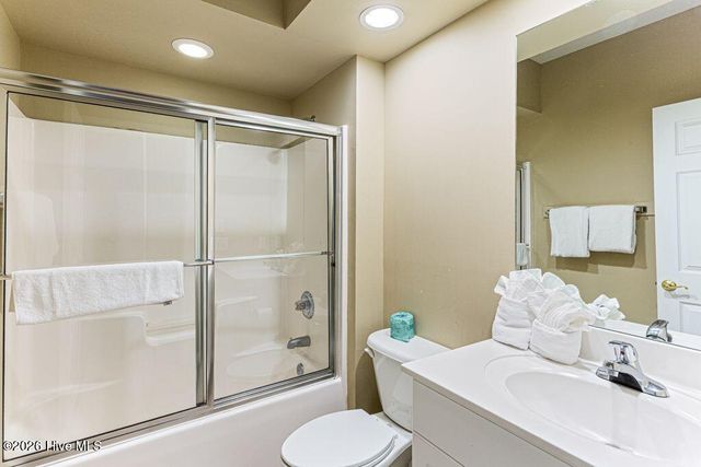 1815 Woodbrooke Drive, Southern Pines, NC 28387