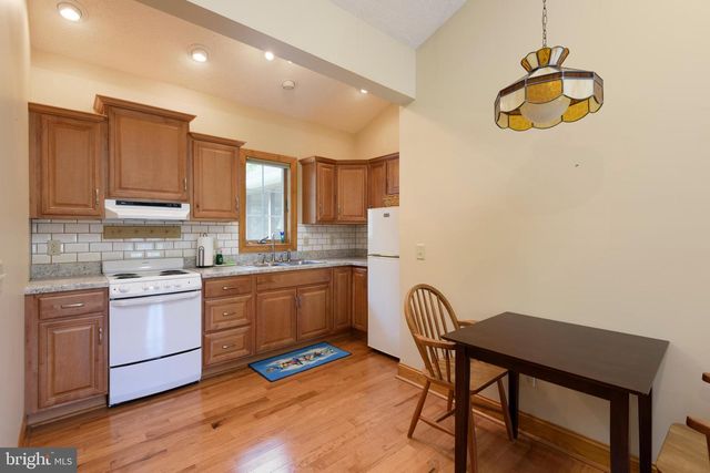 79 FAIRVIEW RD, Elkton, MD 21921
