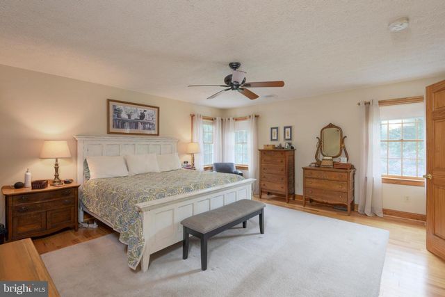 79 FAIRVIEW RD, Elkton, MD 21921