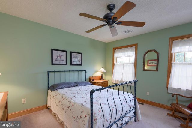 79 FAIRVIEW RD, Elkton, MD 21921