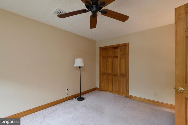 79 FAIRVIEW RD, Elkton, MD 21921