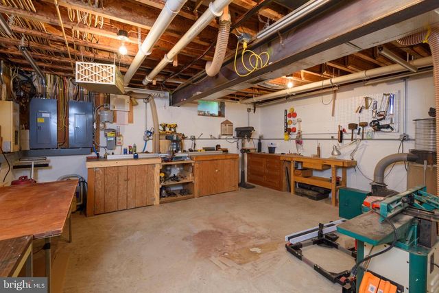 79 FAIRVIEW RD, Elkton, MD 21921