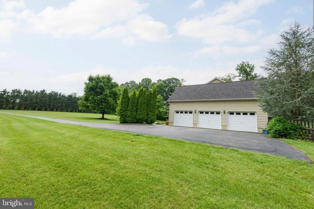 79 FAIRVIEW RD, Elkton, MD 21921