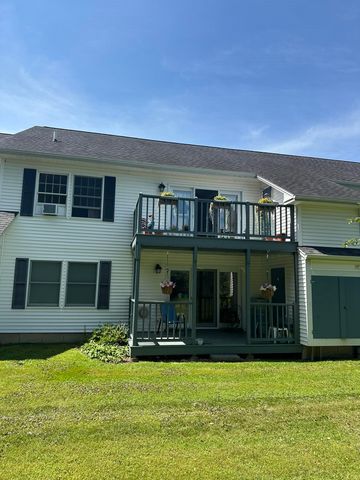 104 Kingsbury Cir Unit 35, Derby, VT 05829