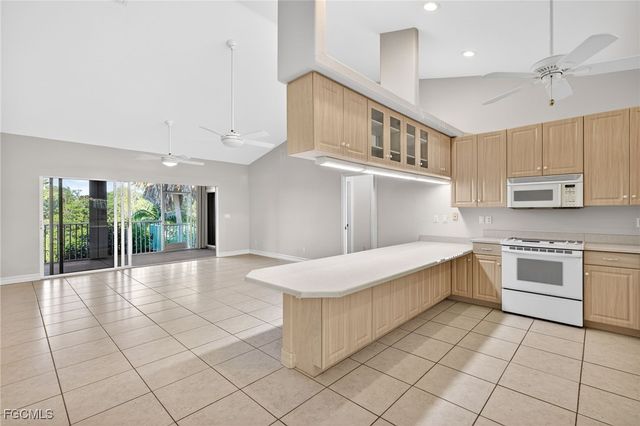 6476 Pine AVE, Sanibel, FL 33957