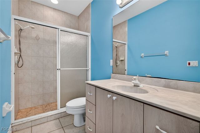 6476 Pine AVE, Sanibel, FL 33957