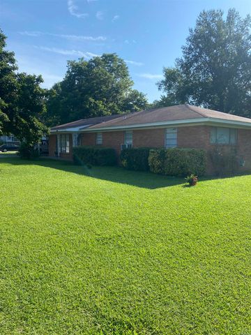 1212 Donaghey Ave., Conway, AR 72034