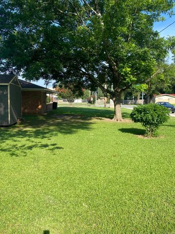 1212 Donaghey Ave., Conway, AR 72034