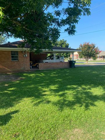 1212 Donaghey Ave., Conway, AR 72034