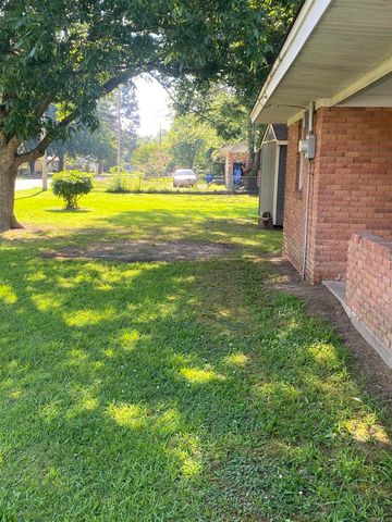 1212 Donaghey Ave., Conway, AR 72034