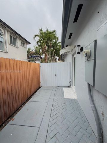 16242 SW 42nd Terrace 0, Miami, FL 33185