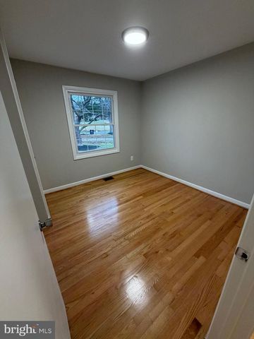 47 MCCARTY RD, Fredericksburg, VA 22405