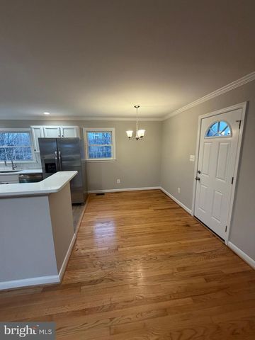 47 MCCARTY RD, Fredericksburg, VA 22405