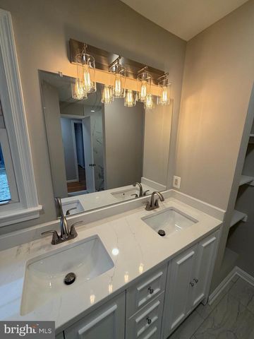 47 MCCARTY RD, Fredericksburg, VA 22405