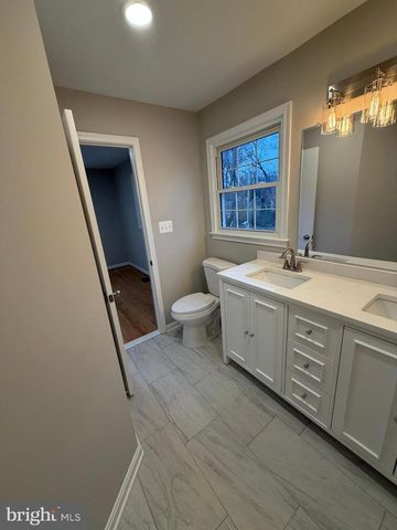 47 MCCARTY RD, Fredericksburg, VA 22405