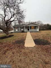 47 MCCARTY RD, Fredericksburg, VA 22405