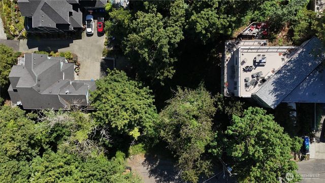 4616 44th Avenue S, Seattle, WA 98118