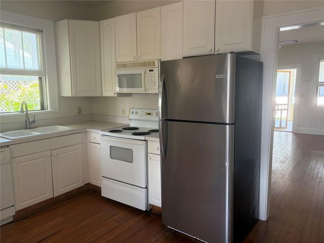 1555 7TH STREET, Sarasota, FL 34236