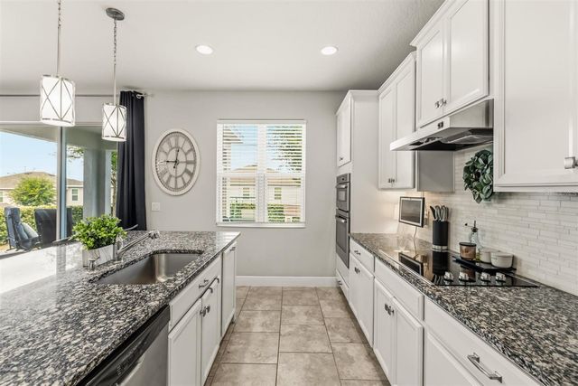 9800 LATE WAY, Groveland, FL 34736