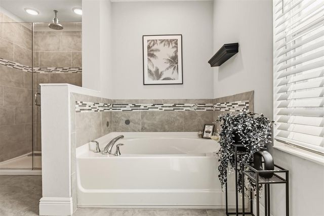 9800 LATE WAY, Groveland, FL 34736