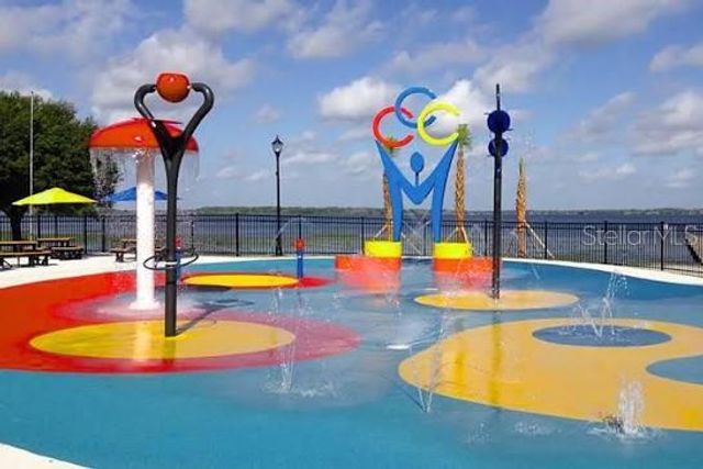 9800 LATE WAY, Groveland, FL 34736