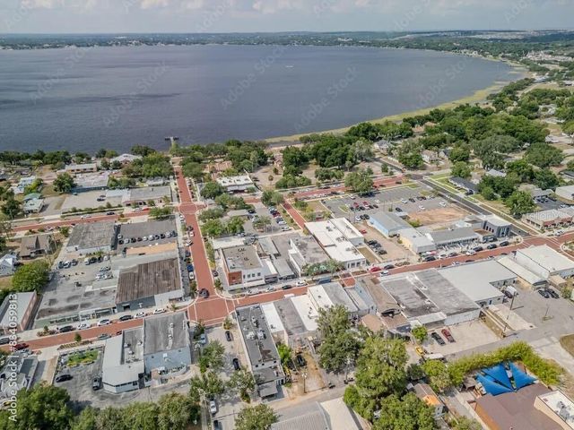 9800 LATE WAY, Groveland, FL 34736