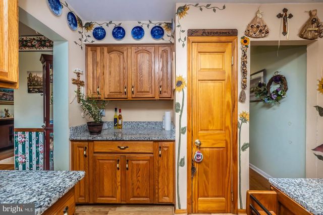 892 BOB-O-LINK LN, West Chester, PA 19382