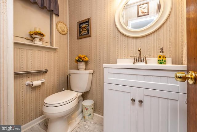 892 BOB-O-LINK LN, West Chester, PA 19382