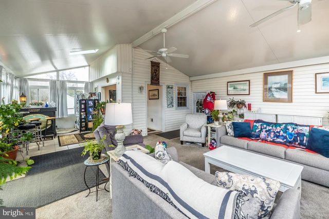 892 BOB-O-LINK LN, West Chester, PA 19382