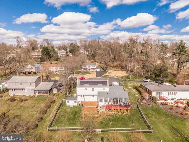 892 BOB-O-LINK LN, West Chester, PA 19382