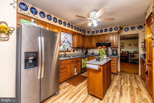 892 BOB-O-LINK LN, West Chester, PA 19382