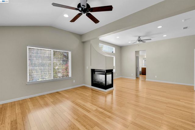 10324 Almanor Cir, Stockton, CA 95219