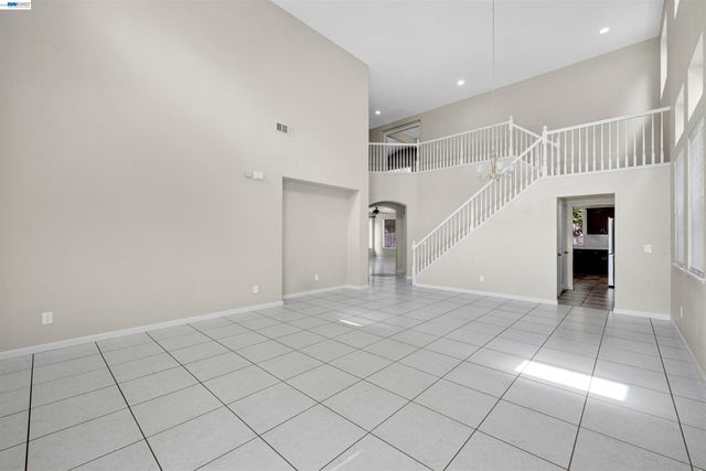 10324 Almanor Cir, Stockton, CA 95219