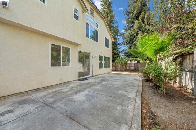 10324 Almanor Cir, Stockton, CA 95219