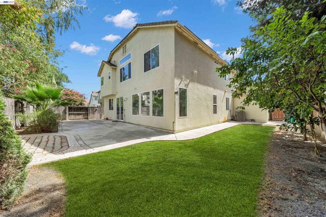 10324 Almanor Cir, Stockton, CA 95219