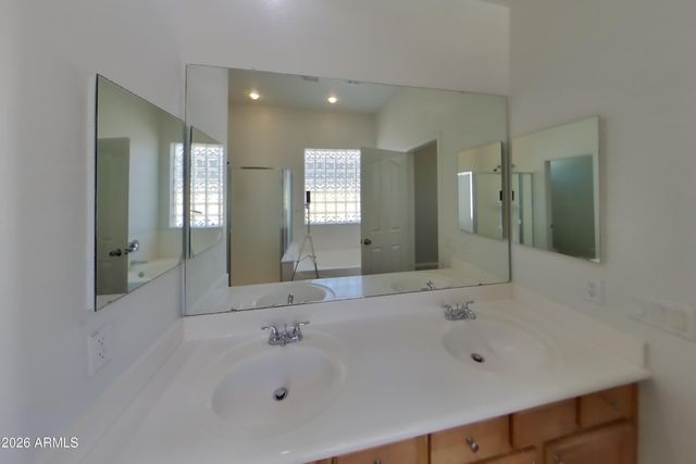 9310 W RASCON Loop, Phoenix, AZ 85037
